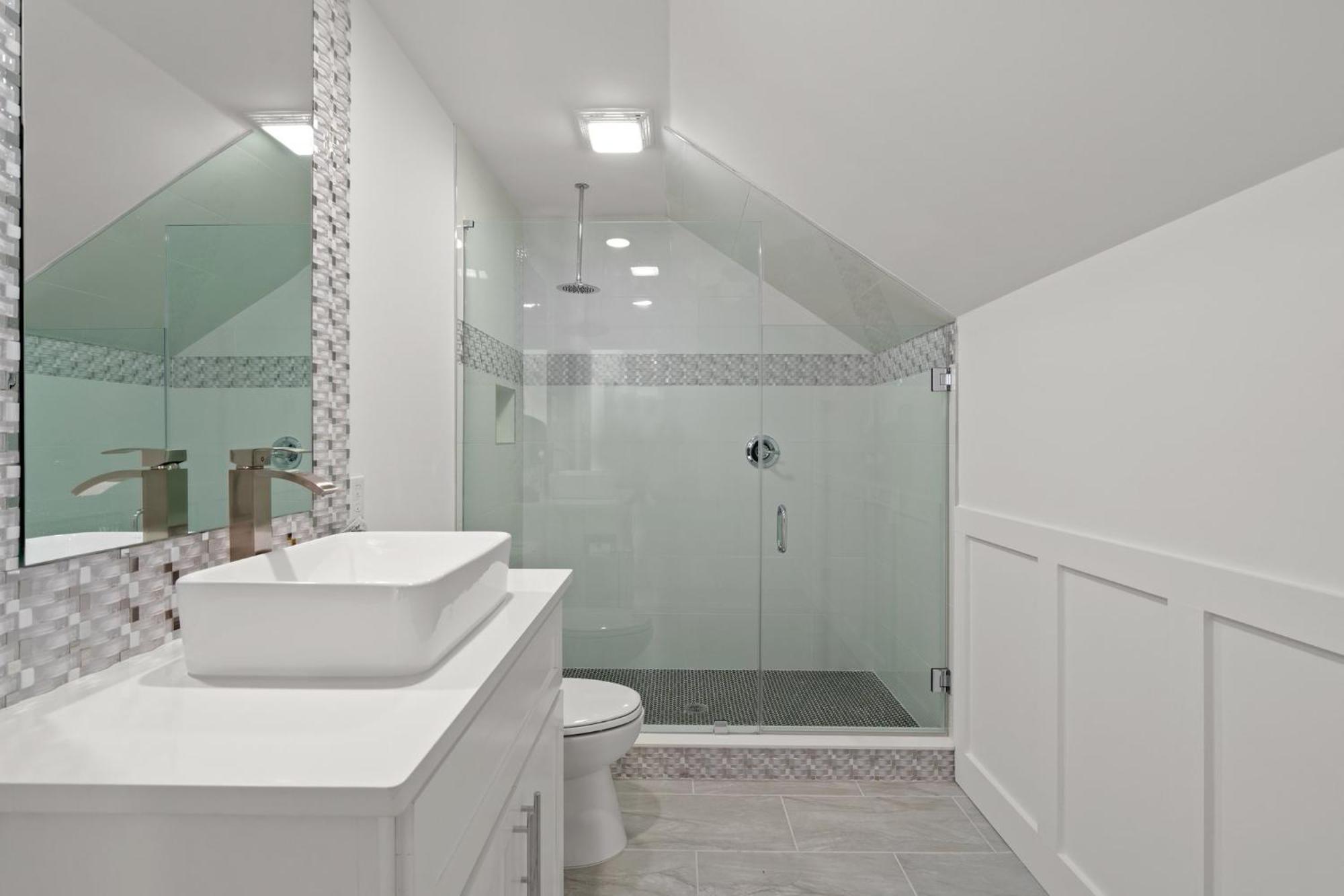 Brand New Expansive Coastal W/ Custom Furnishings Sleeps 15 Holiday home Panama City Beach