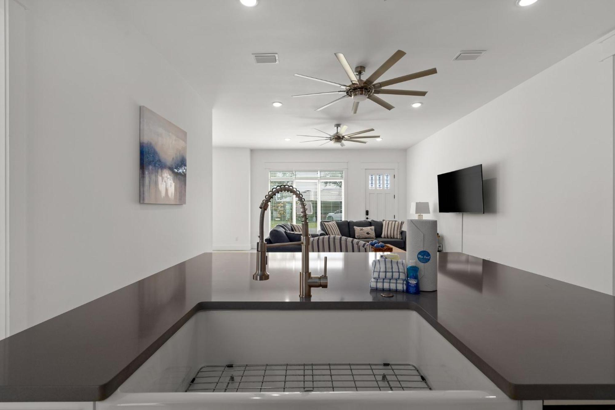 Holiday home Brand New Expansive Coastal W/ Custom Furnishings Sleeps 15 *