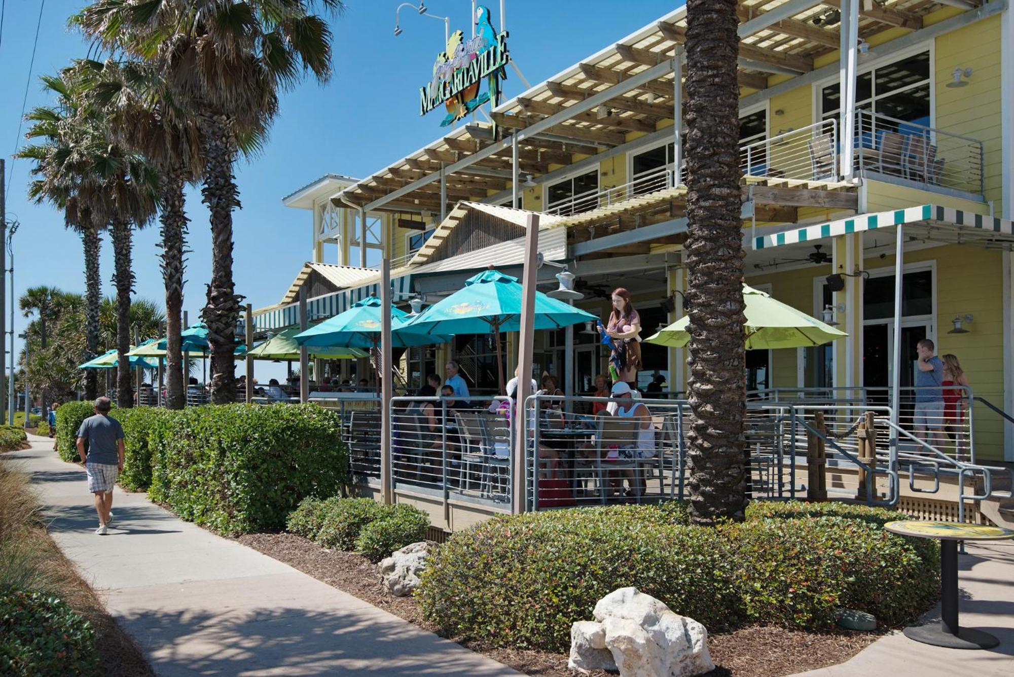 Brand New Expansive Coastal W/ Custom Furnishings Sleeps 15 Holiday home Panama City Beach